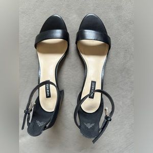 ❌SOLD❌ NWOB - Nine West Pruce Block Heel Sandal - Women Size 8 M - Black